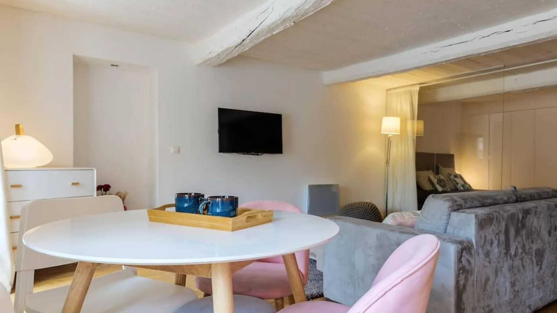 Joli Loft Entre Le Vieux Nice Et Le Port 0*,  France