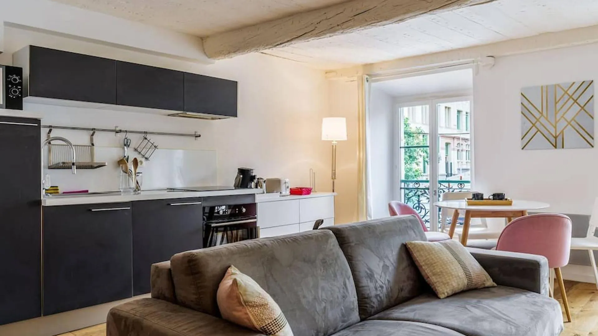 Appartement Joli Loft Entre Le Vieux Nice Et Le Port